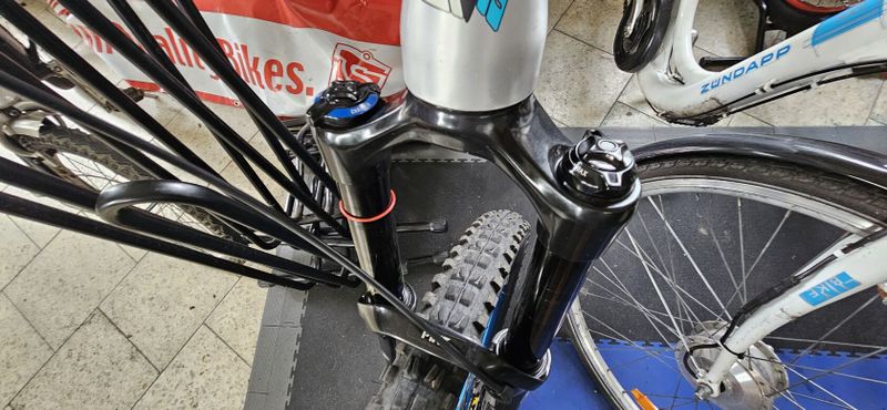 Vidlice Rock Shox Pike RCT3 stavitelná 160mm