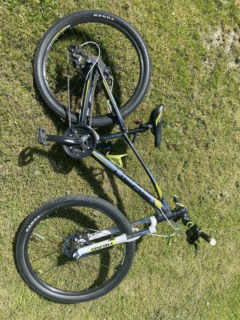 Head ridott dětské kolo a helma