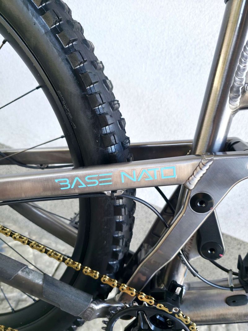 Horské kolo EXEPT BASE NATO 4 PRO 29"