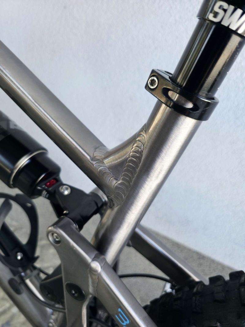 Horské kolo EXEPT BASE NATO 4 PRO 29"