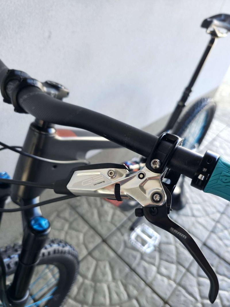 Horské kolo Santa Cruz Hightower Carbon C 2019