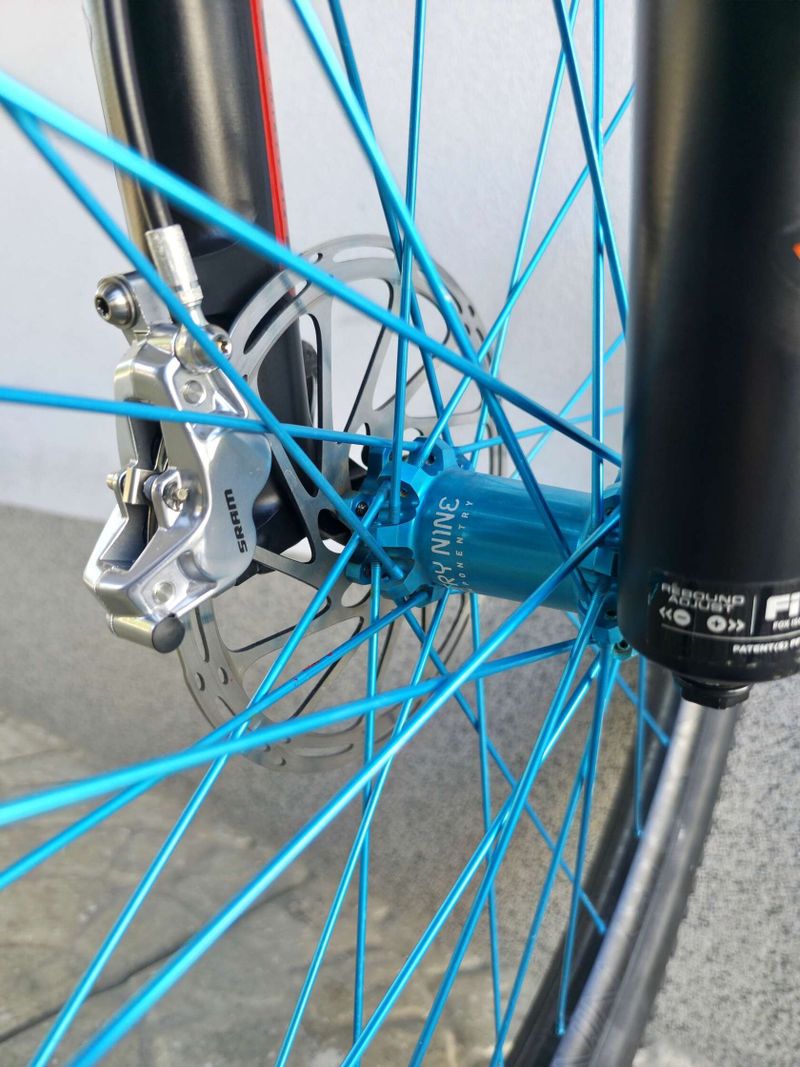 Horské kolo Santa Cruz Hightower Carbon C 2019