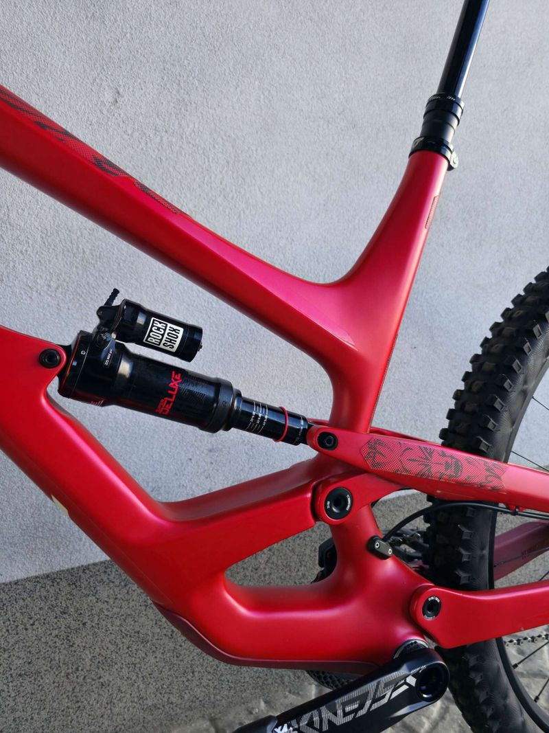 Horské kolo YT Capra CF Pro Carbon 29″