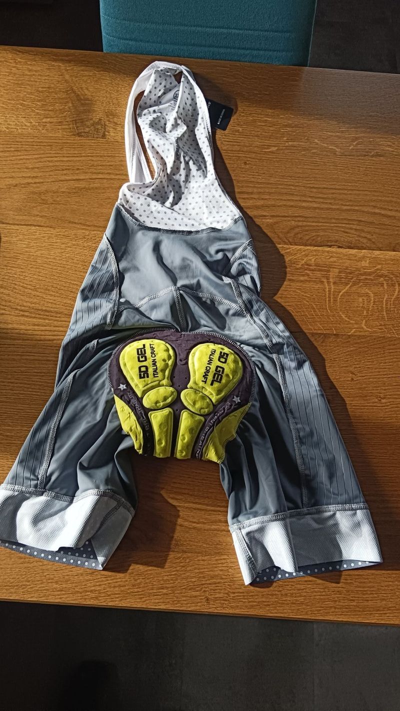 cyklo kraťasy a dres ASSOS, X-BIONIC, GIANT vel.XL XXL nové