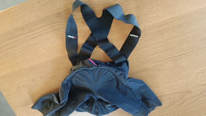 cyklo kraťasy a dres ASSOS, X-BIONIC, GIANT vel.XL XXL nové