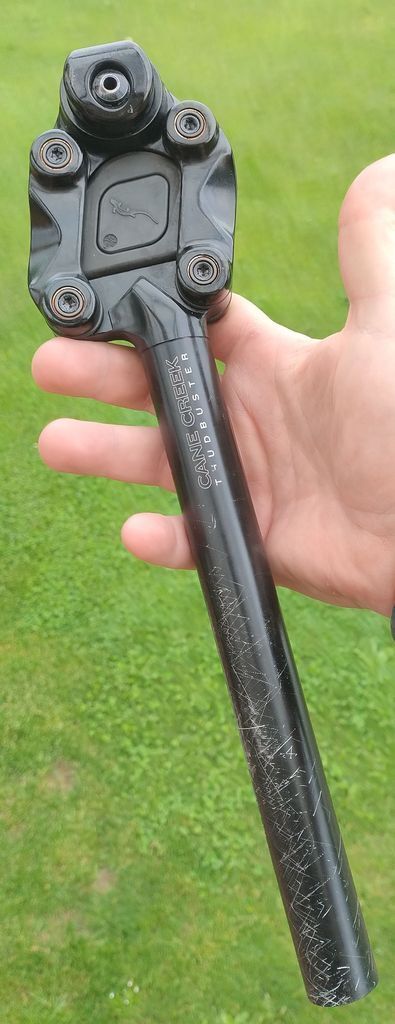 Odpružená sedlovka Cane Creek Thudbuster G4 ST 27,2x345 mm + elastomery pro jezdce od 45kg do 150kg