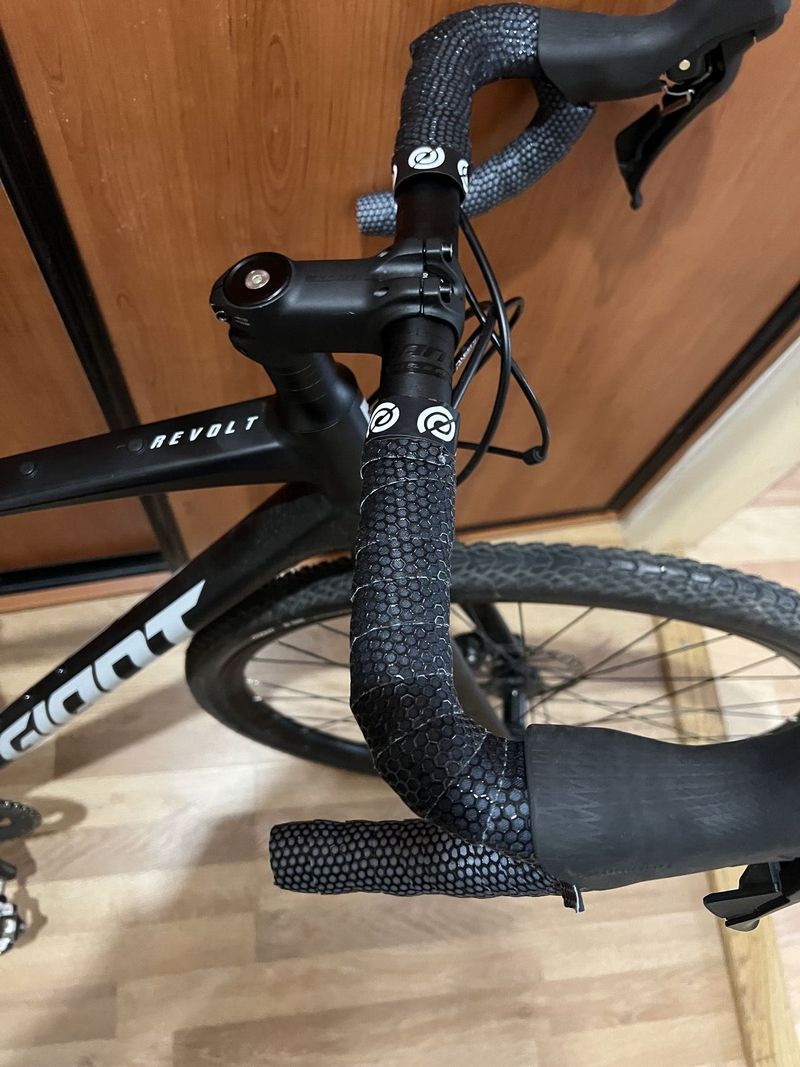 Giant Revolt 0 2023 M