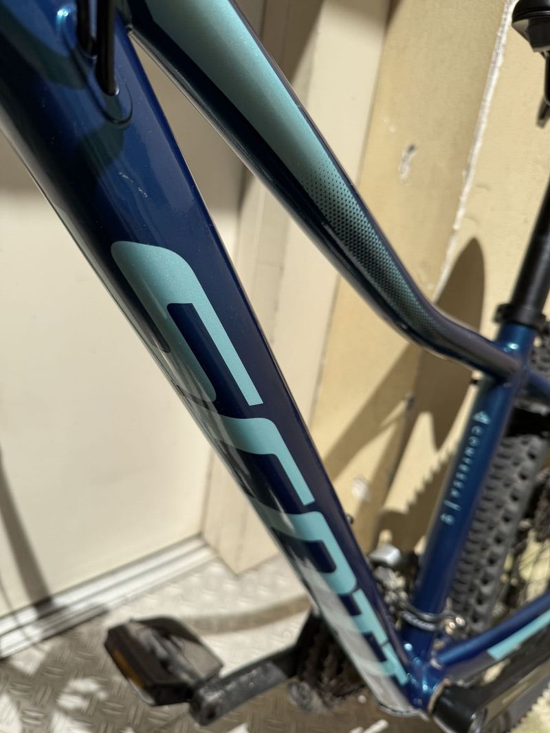 Scott Contessa Active 40