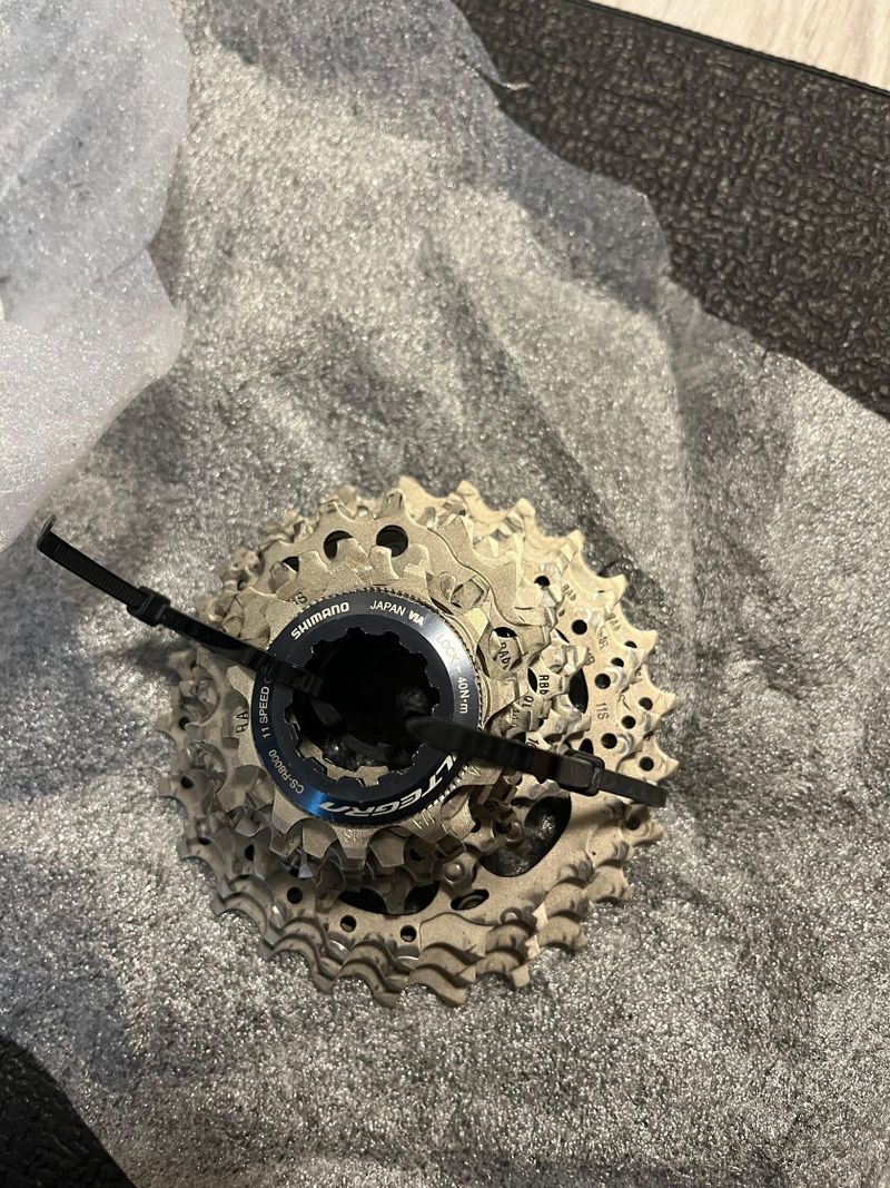 Kazeta Shimano Ultegra CS R8000 11-25