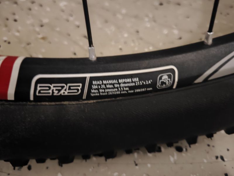 DT Swiss 27,5", 1469g, gravel osy