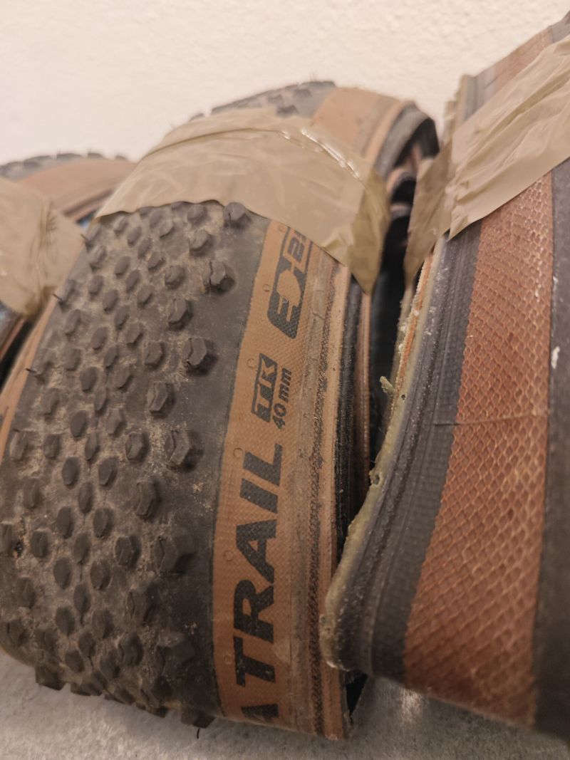 Continental Terra Trail 700x40c - cena za oba