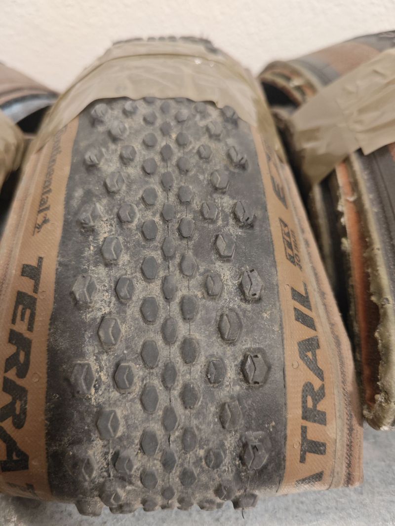 Continental Terra Trail 700x40c - cena za oba