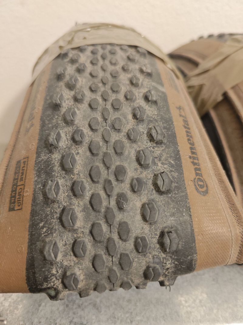 Continental Terra Trail 700x40c - cena za oba