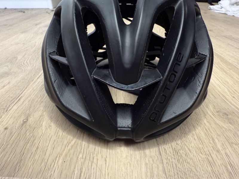 Prodám helmu Kask Protone velikosti L za 500 Kč