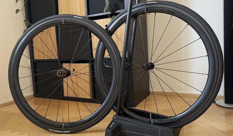 Puncho Rush 38 carbon / nové pláště Conti GP 5000 / Shimano Sram 11s