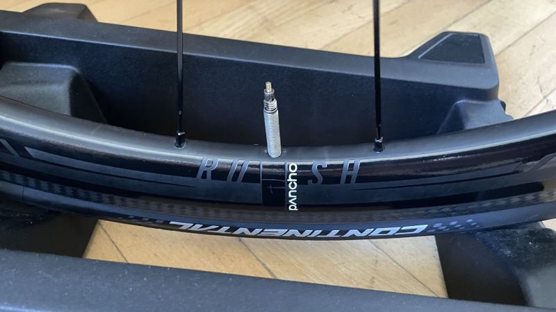Puncho Rush 38 carbon / nové pláště Conti GP 5000 / Shimano Sram 11s