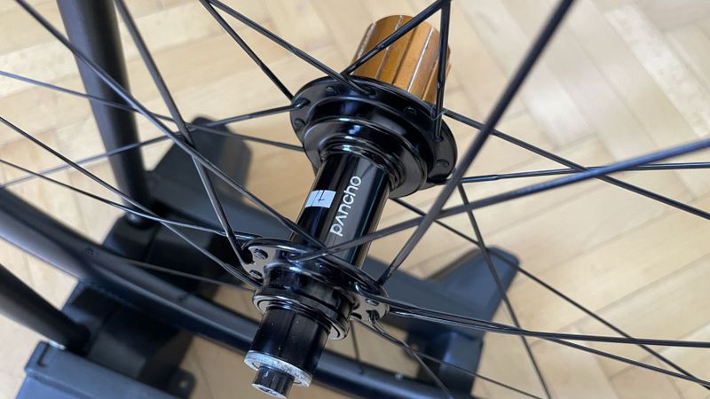 Puncho Rush 38 carbon / nové pláště Conti GP 5000 / Shimano Sram 11s