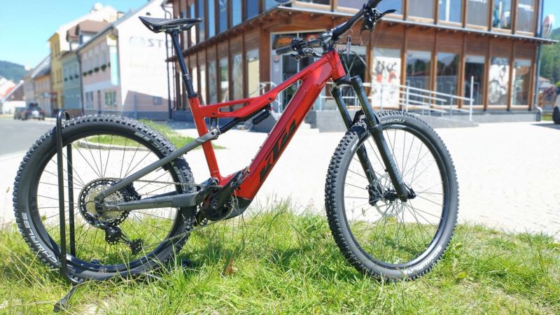 KTM elektrokolo Macina Chacana Pro LTD Chrome Red - NOVÉ - vel. M, L a XL