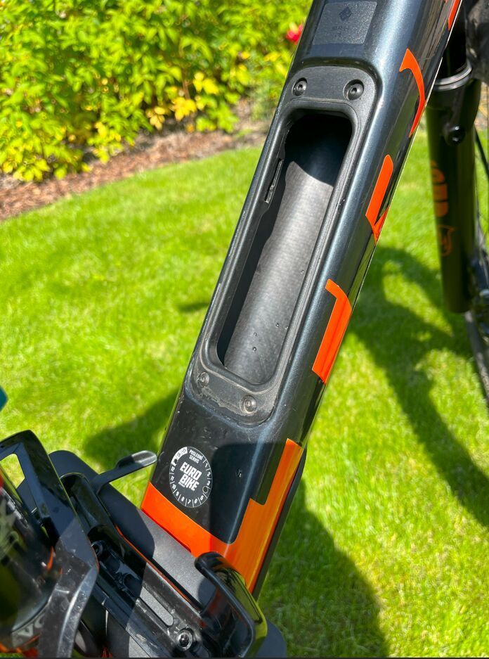 Upravený TREK Fuel EX 9.8 GX AXS 2022 s wattmetrem