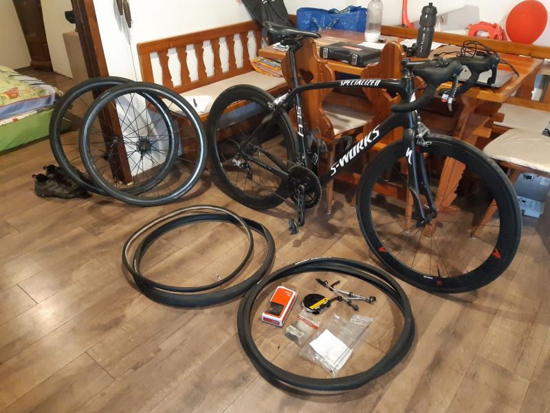 S-WORKS Roubaix SL4 vel 56, 7,5kg, karbonová + Al kola