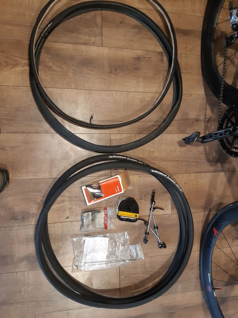 S-WORKS Roubaix SL4 vel 56, 7,5kg, karbonová + Al kola