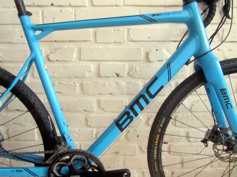 BMC Granfondo na Shimano 105, 58 cm. Super stav