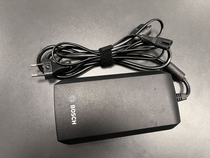 Nabíječka Bosch fast charger 6A