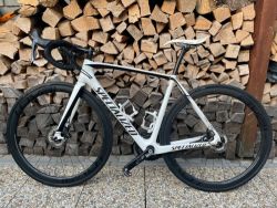 Silnicni kolo Specialized 54