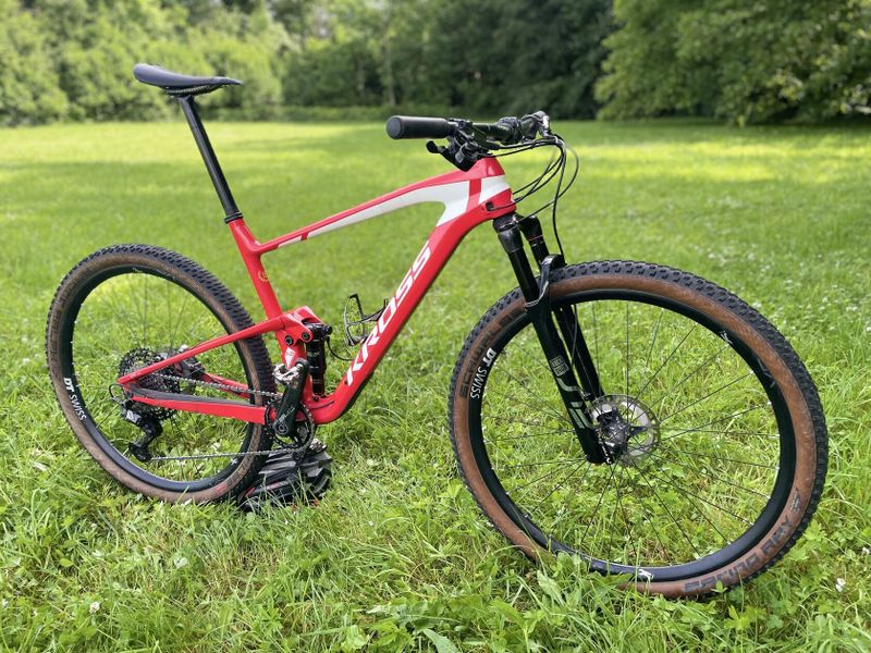 Kross Earth Team, vel. 20"(XL), 10.6kg, XTR, karbon kola DT Swiss 1200