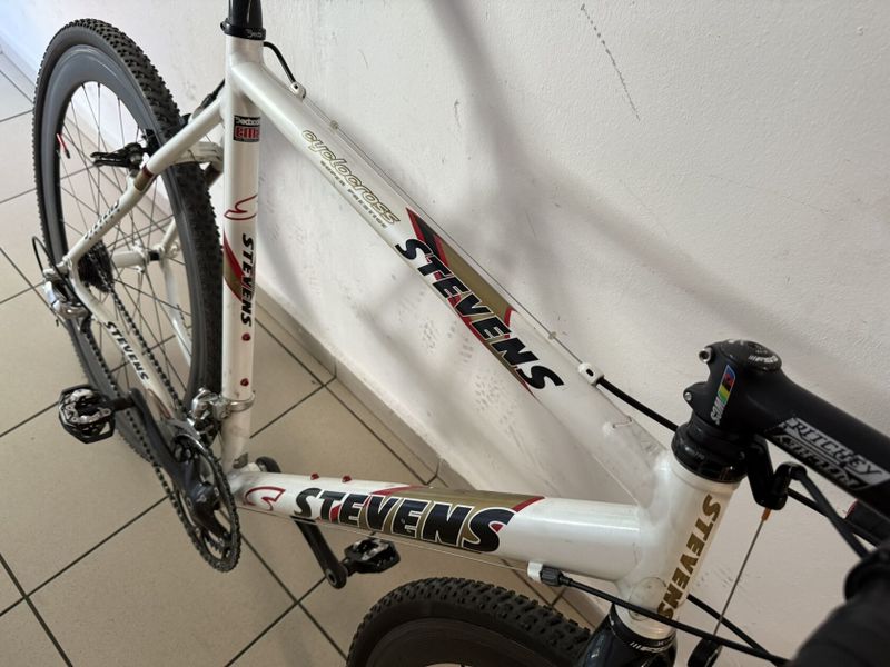 Gravel - Cyklokrosové kolo STEVENS váha 6,8kg
