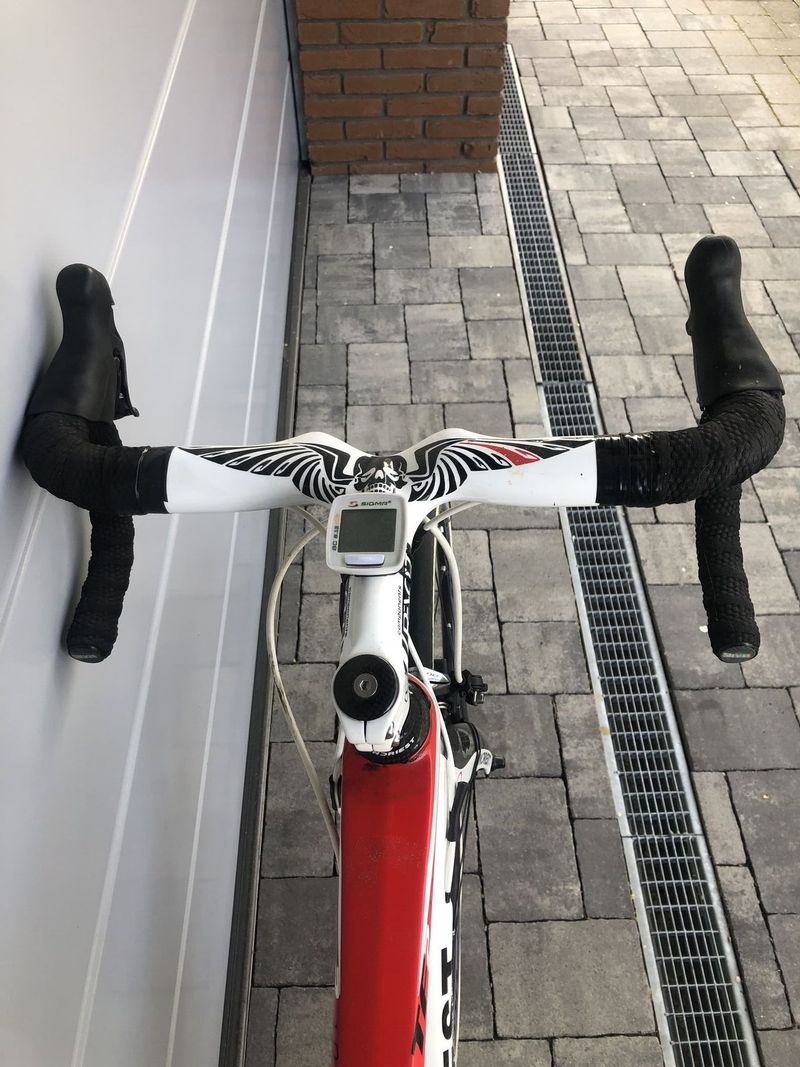 Nepoužívané karbonové kolo Fondriest