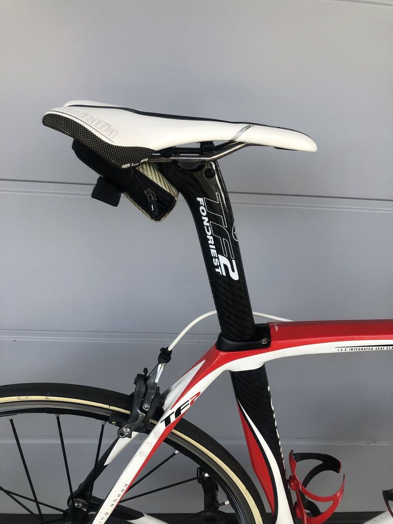 Nepoužívané karbonové kolo Fondriest