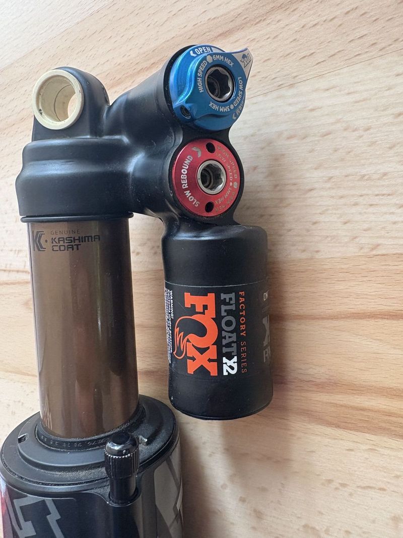 Tlumic Fox X2 - 230x60/57,5 po servisu