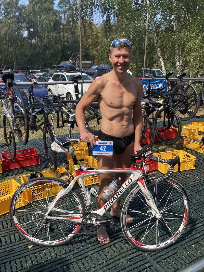 KARBONOVÉ silniční kolo značky Pinarello (DOGMA), rám 51