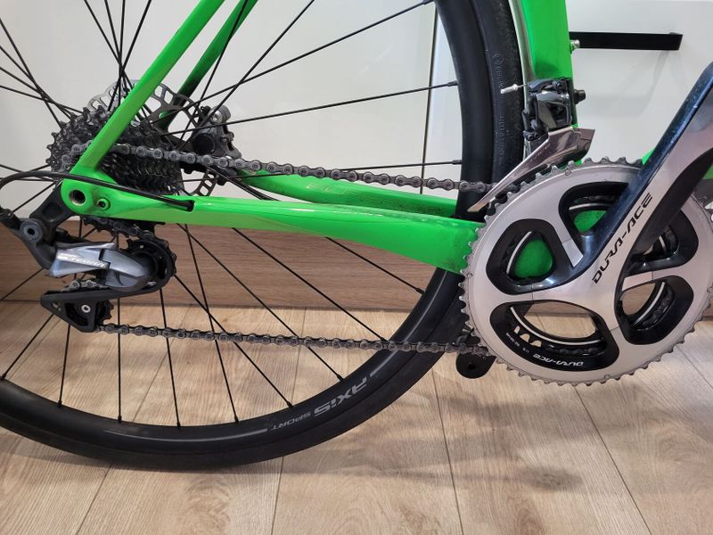 Superior Road Team Issue disc + wattmetr 