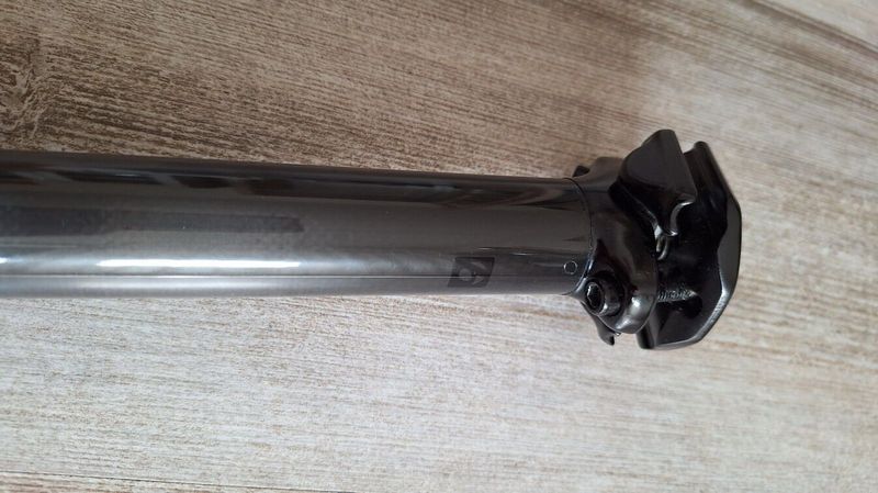 Karbonová sedlovka Bontrager