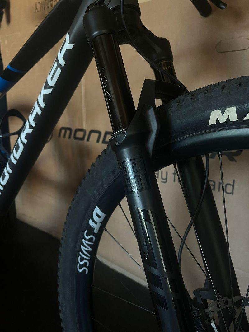 MONDRAKER F-Podium Carbon 2024 méně ja za polovinu