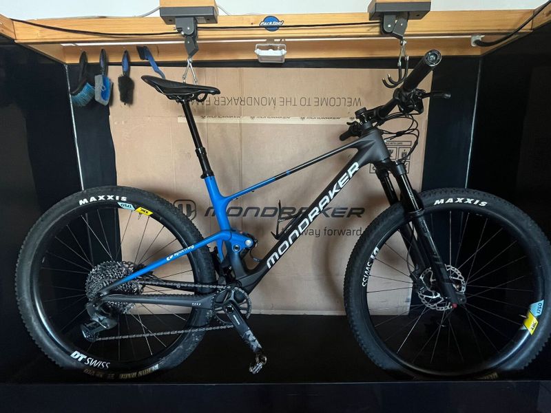 MONDRAKER F-Podium Carbon 2024 méně ja za polovinu