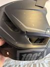 helma 100% Trajecta Helmet W/Fidlock Black + Brýle - 100%