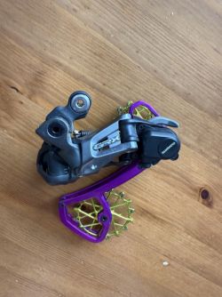 Přehazovačka Shimano GRX Di2 RD-RX817 s Garbaruk