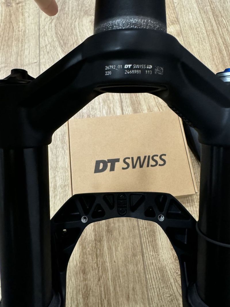 Vidlice DT Swiss F232 One 29" 100mm + páčka - Nova