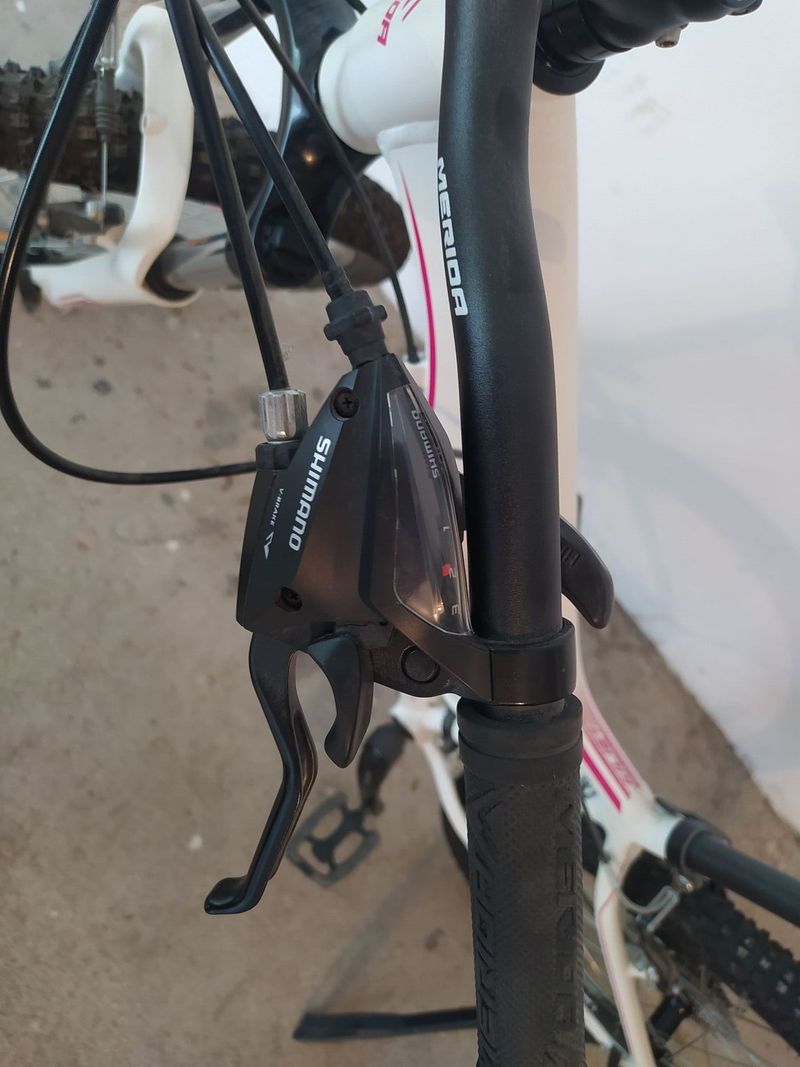 Prodám dámské kolo Merida