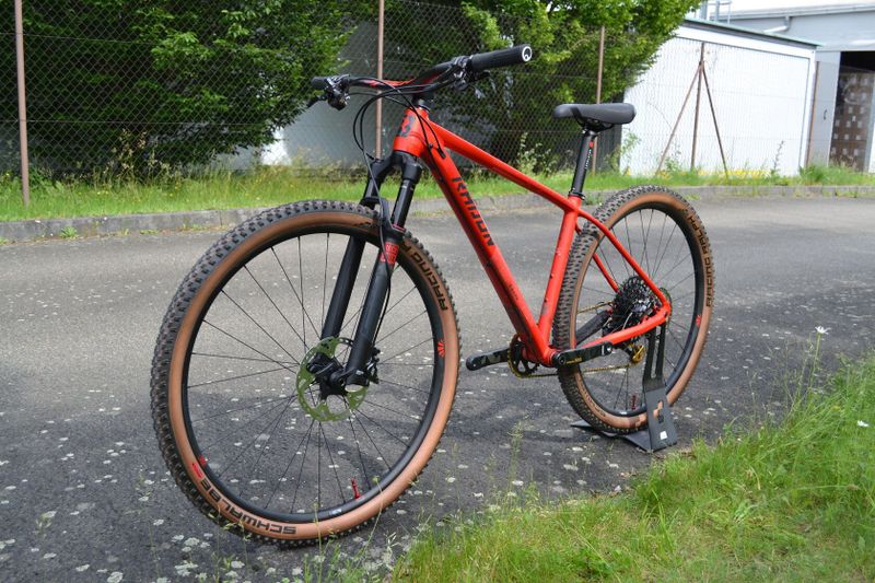 Radon Jealous AL (18") 10,4 kg Stav nového kola