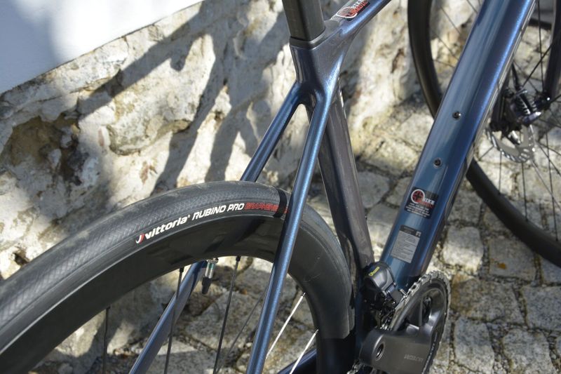 Giant TCR Advanced Pro 0 Di2 2025 M wattmetr PC 167 999,- ZÁRUKA