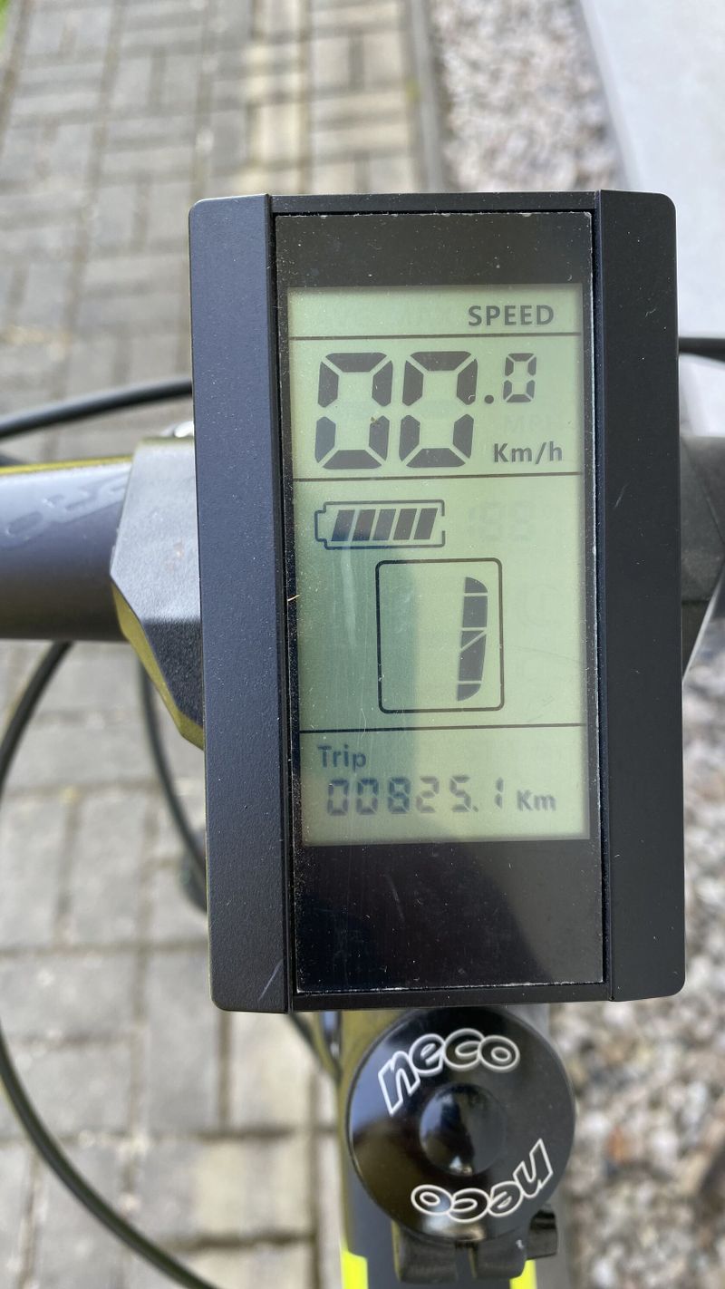 Horské kolo MRX s přídavným elektromotorem