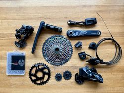 Komponenty na kolo Sram XX1, X01 AXS a Fox