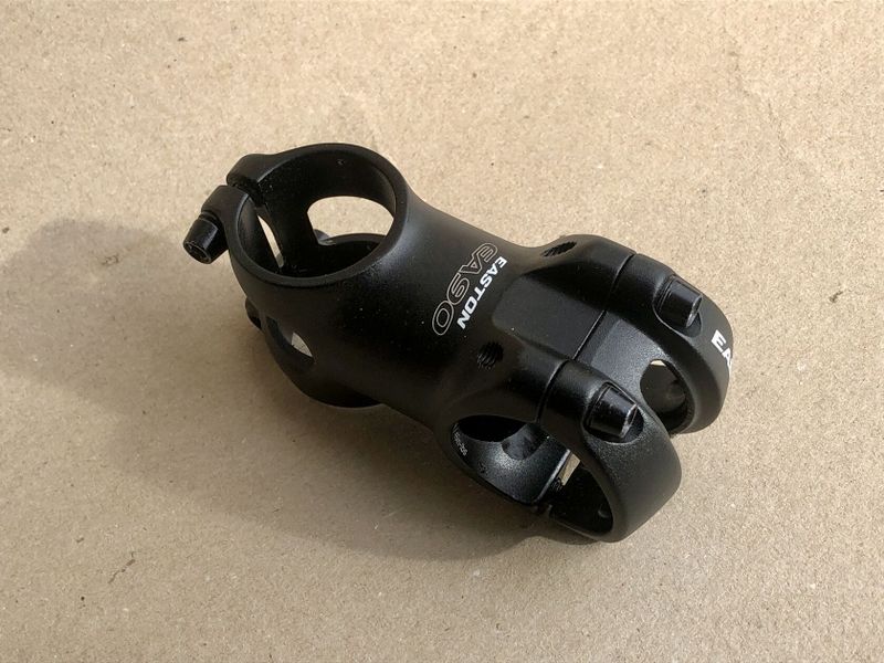 Představec Easton EA90 STM 7D - 50/31,8 mm, černá