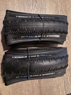 Schwalbe G-ONE RS PRO 40-622 TUBELESS EASY