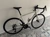 2025 Specialized Aethos Comp, Shimano 105 Di2, vel. 56