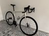 2025 Specialized Aethos Comp, Shimano 105 Di2, vel. 56